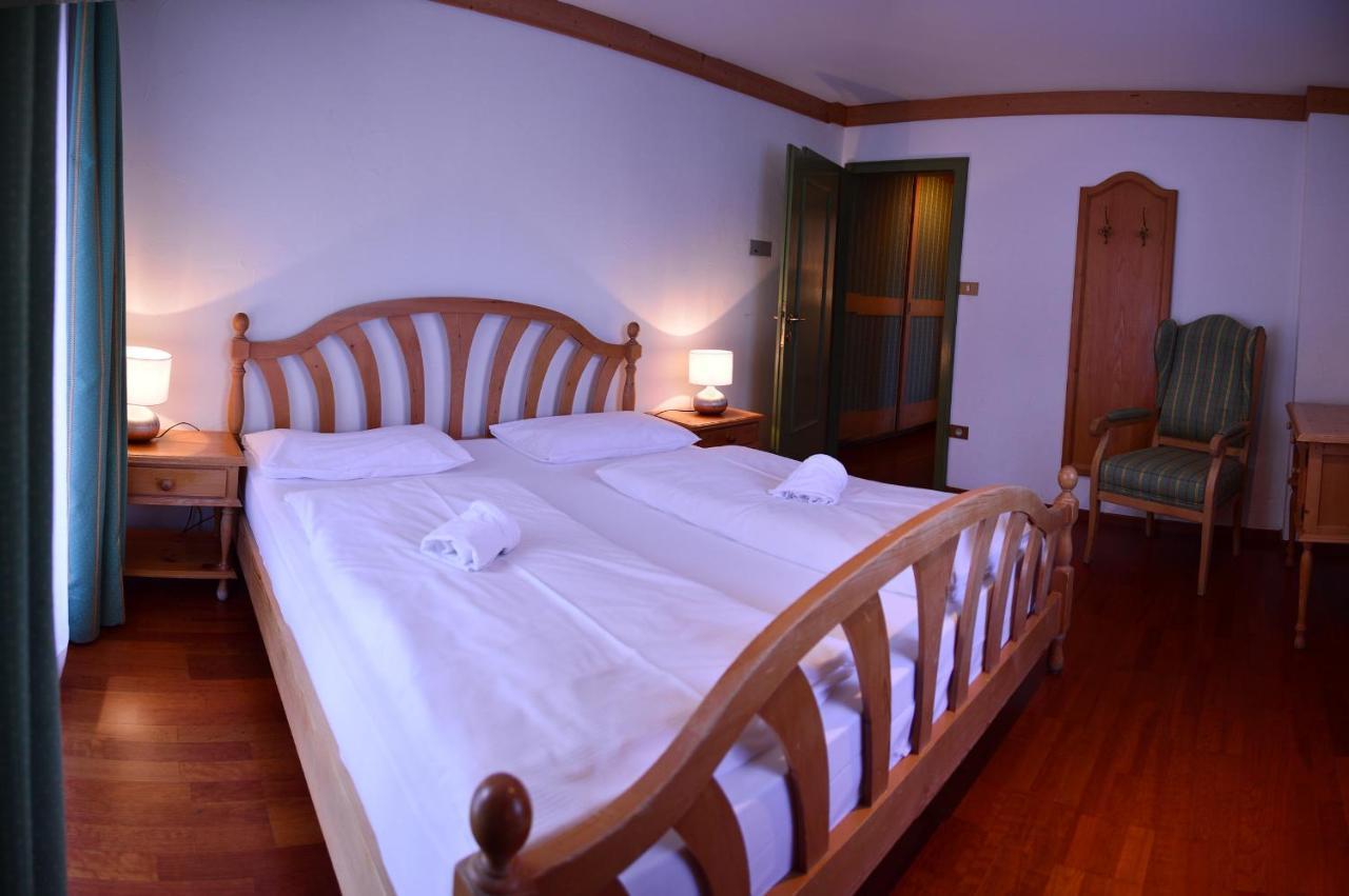 Appartamenti Astoria La Villa La Villa  Luaran gambar
